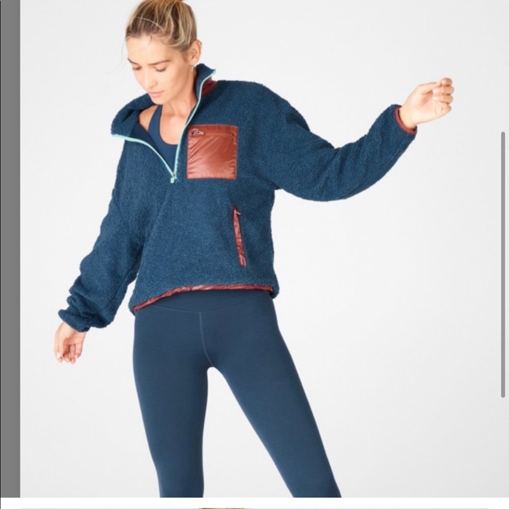 Fabletics Larisa Fleece Sherpa Pullover xxs NWT
